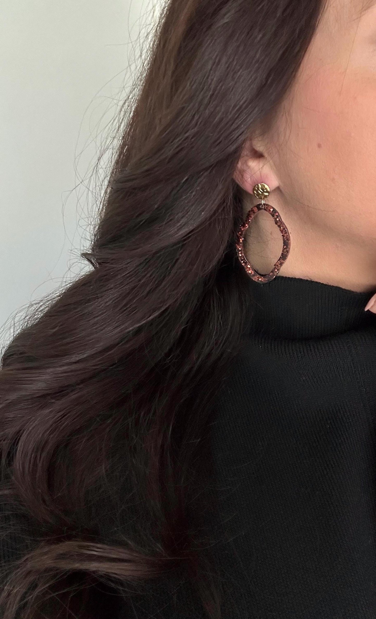 Boucles d’oreilles pendantes à paillettes doré