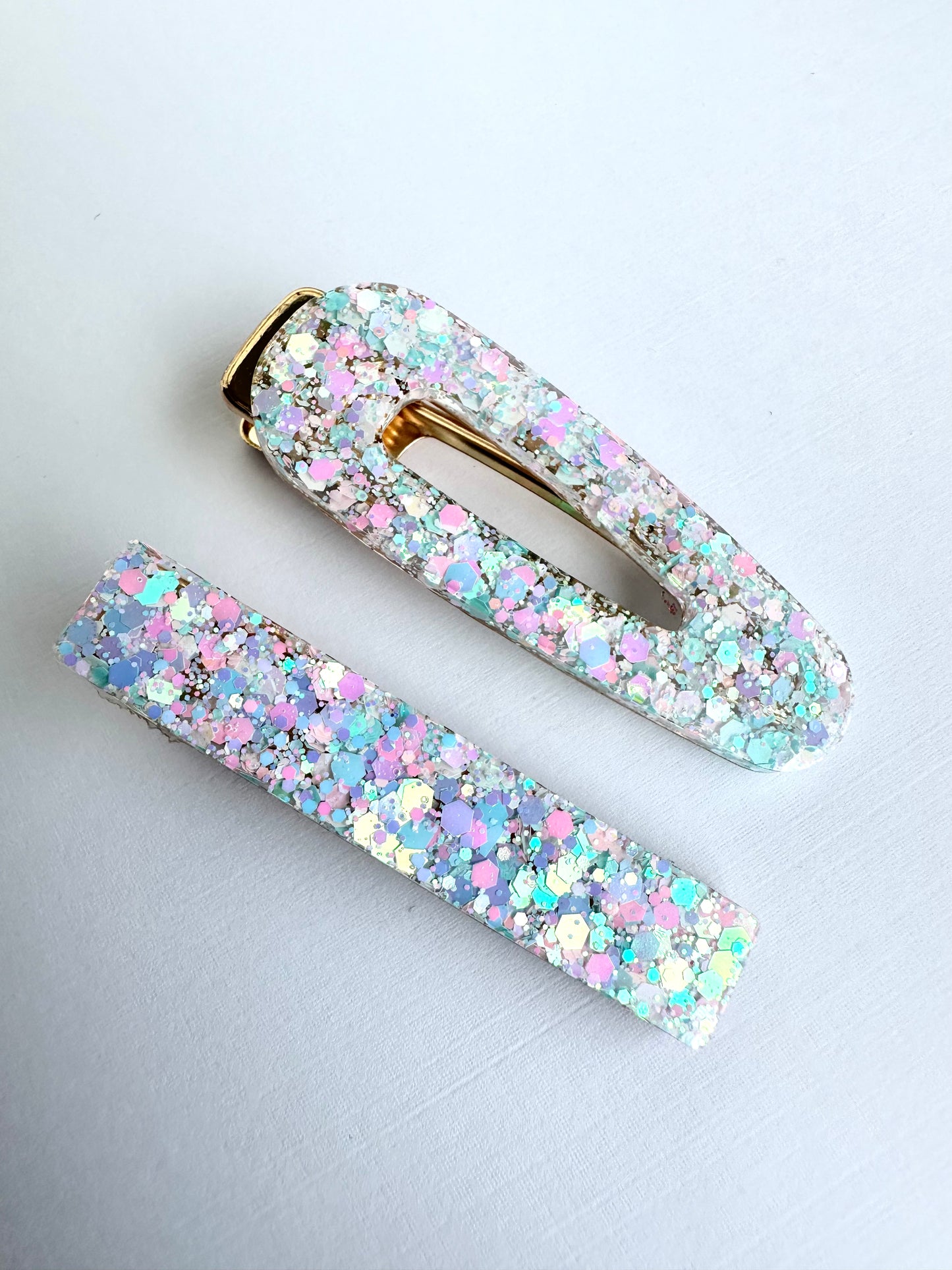 Barrettes en résine et paillettes Foire Creative Paillettes