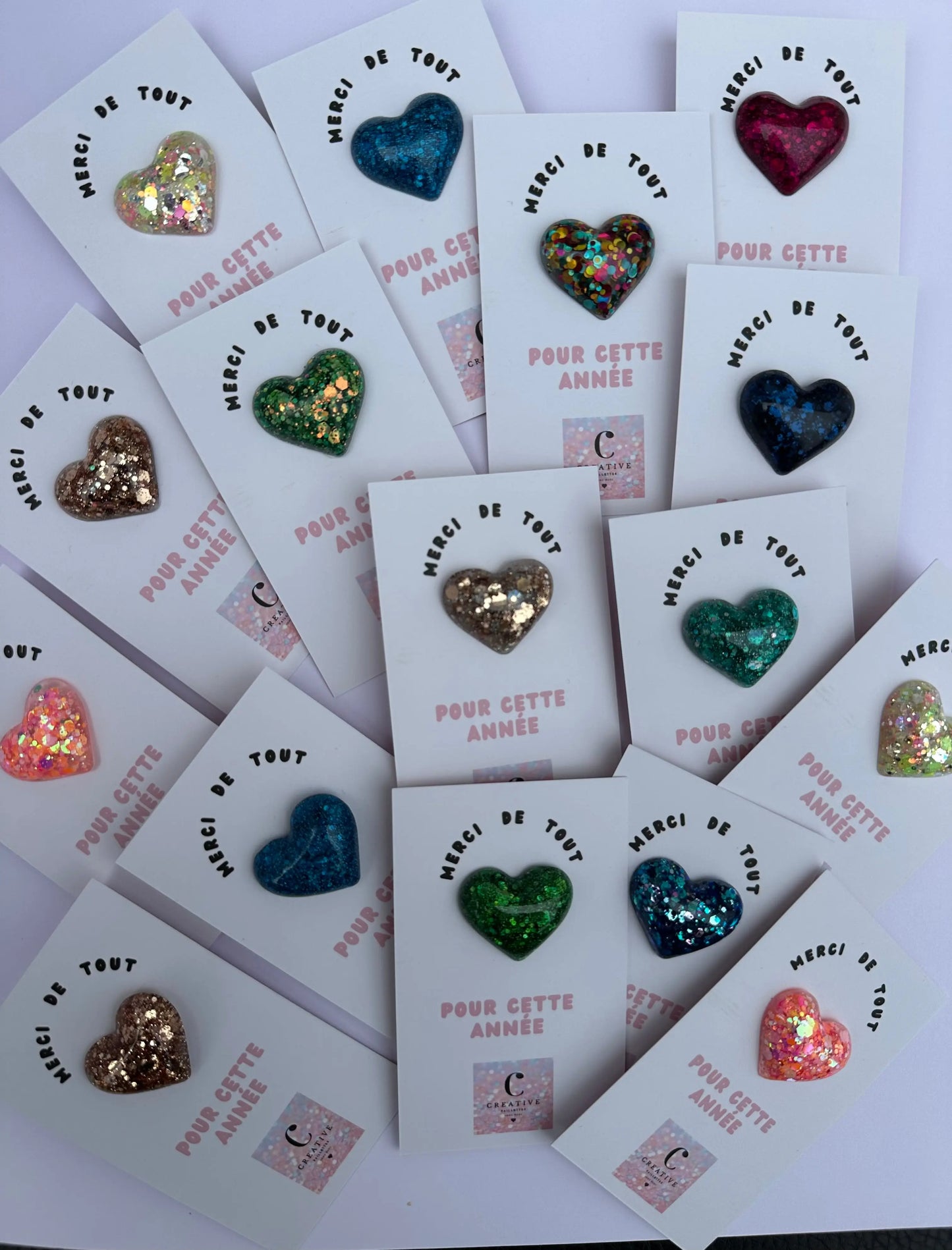 Pin’s coeur en résine Multicolor Creative Paillettes