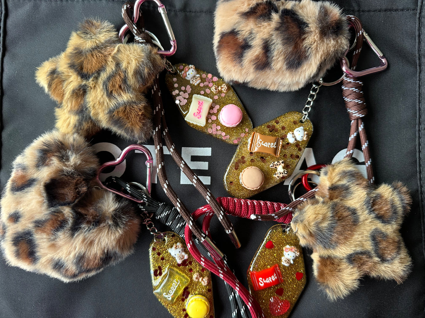 Porte clés Hello kitty léopard Creative Paillettes