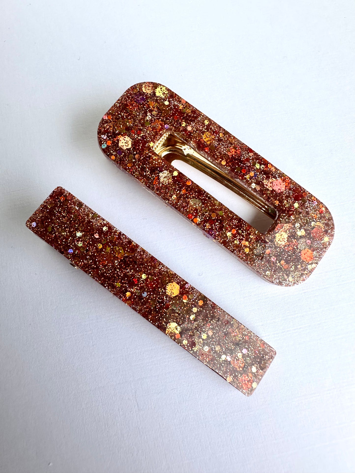 Barrettes en résine et paillettes Foire Creative Paillettes