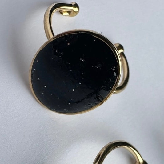 Bague ovale à paillettes