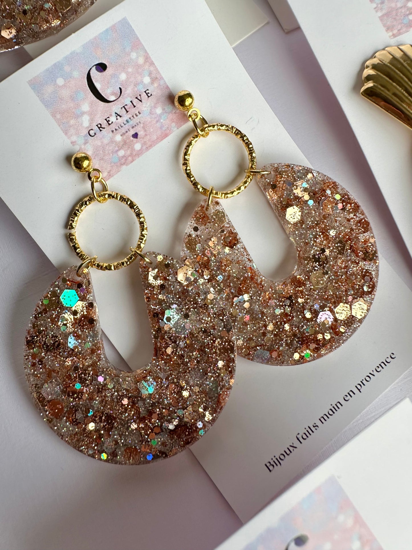 Boucles d'Oreilles Éclat de Fête Champagne