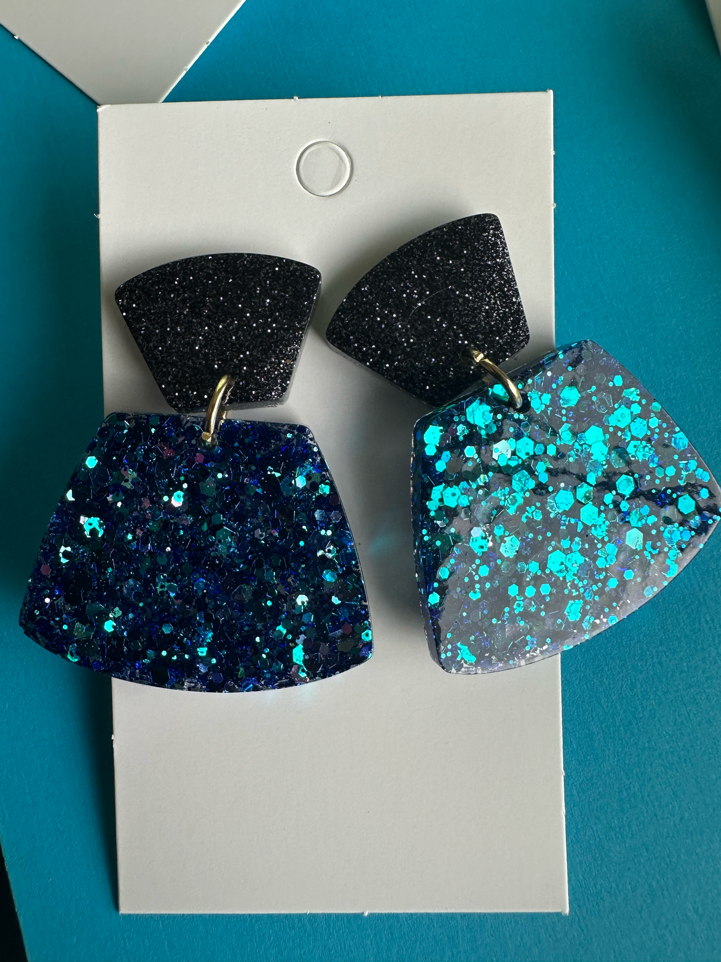 Boucles d'Oreilles Éclat de Fête - Bleu Pailleté Chic