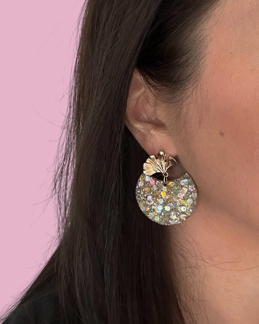 Boucles d’oreilles pendantes à paillettes doré et argent